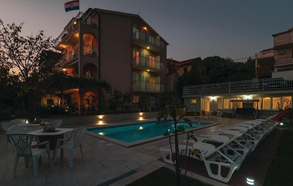 פודסטראנה Apartments Mm מראה חיצוני תמונה