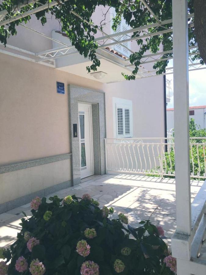 פודסטראנה Apartments Mm מראה חיצוני תמונה