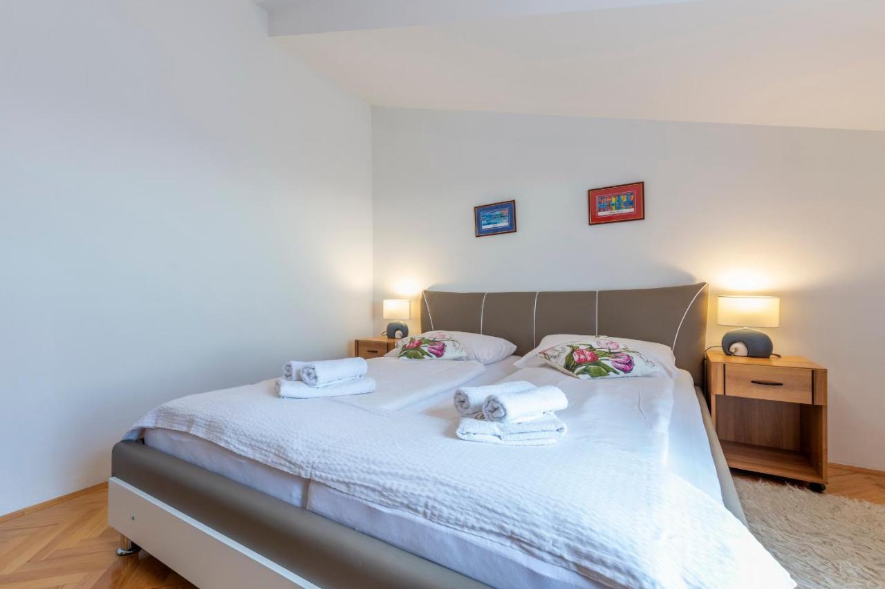 פודסטראנה Apartments Mm מראה חיצוני תמונה