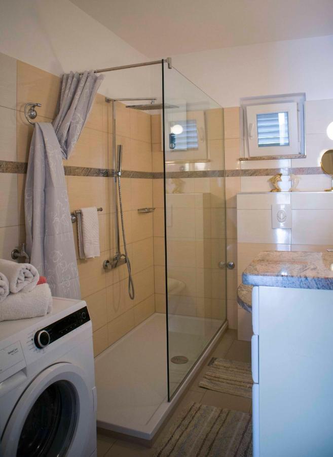 פודסטראנה Apartments Mm מראה חיצוני תמונה