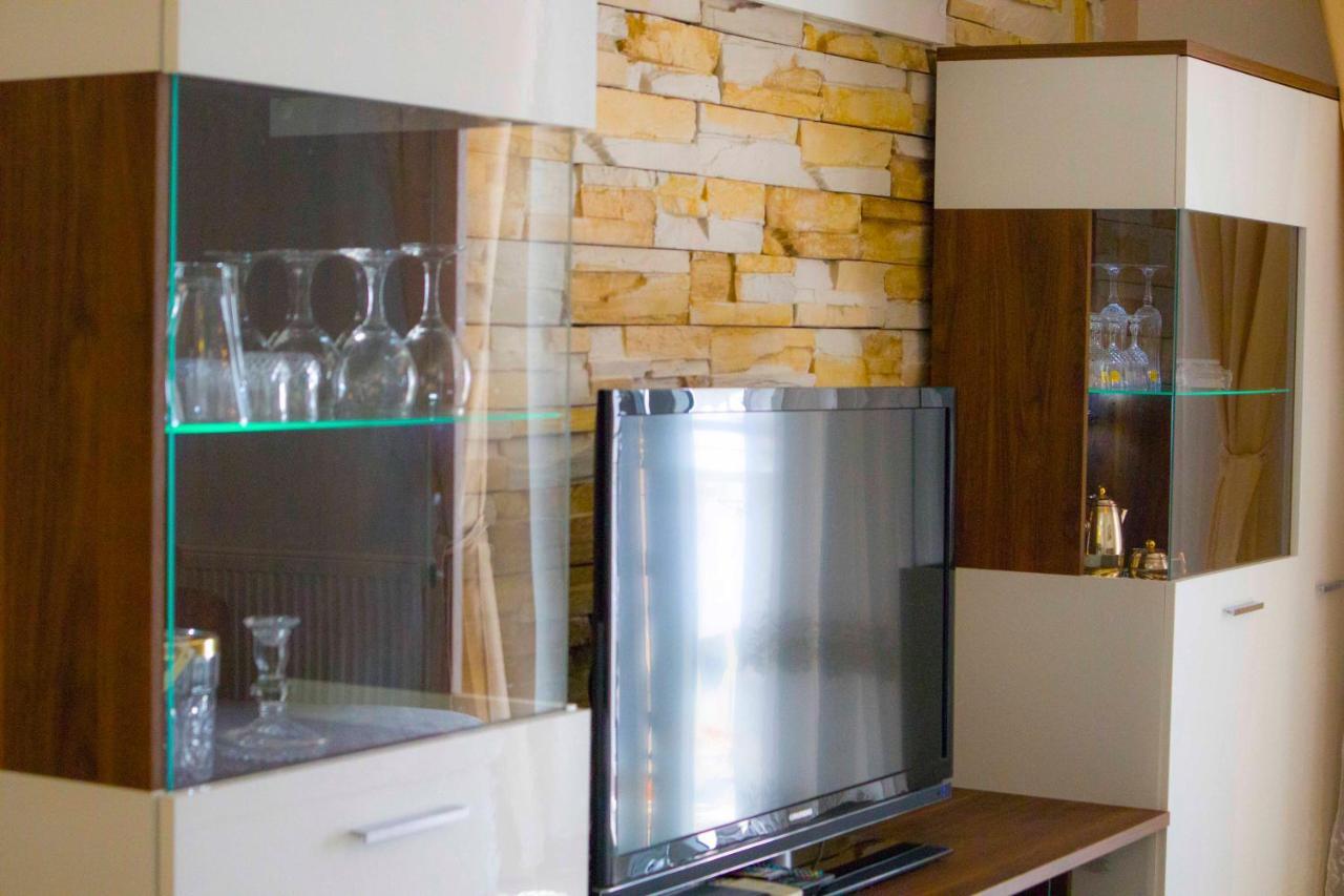 פודסטראנה Apartments Mm מראה חיצוני תמונה